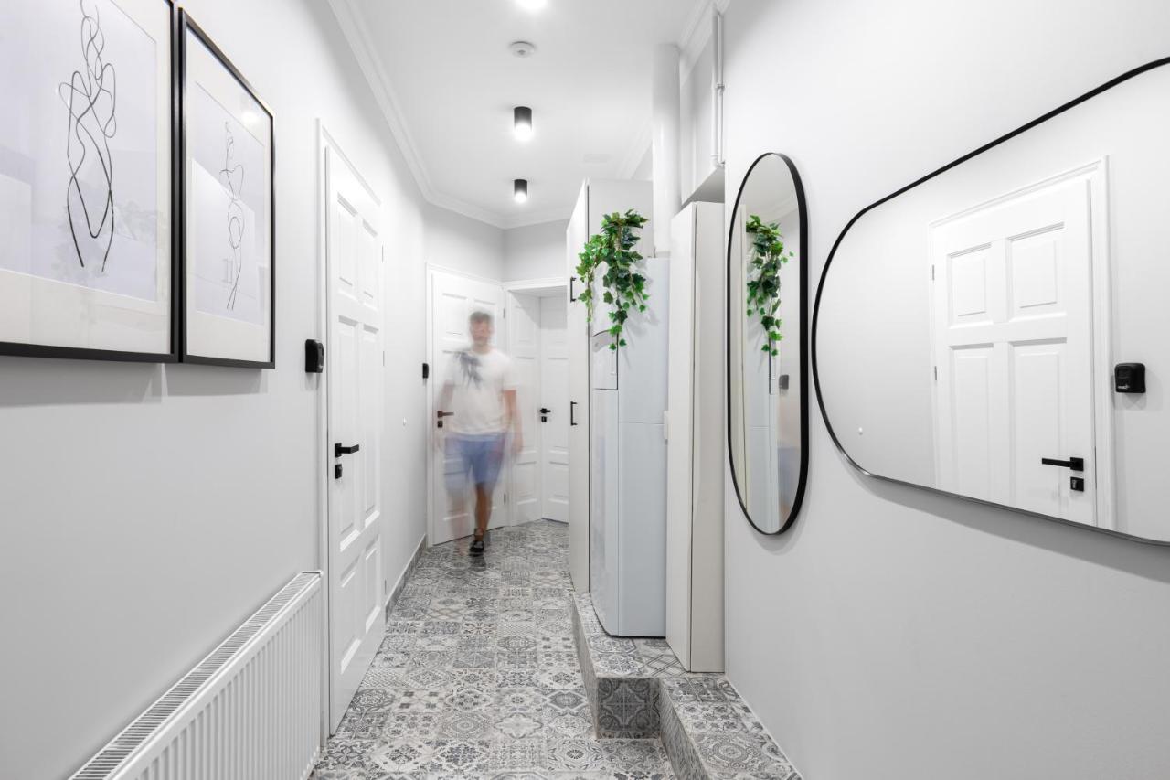 Artstay Centrum Apartment *